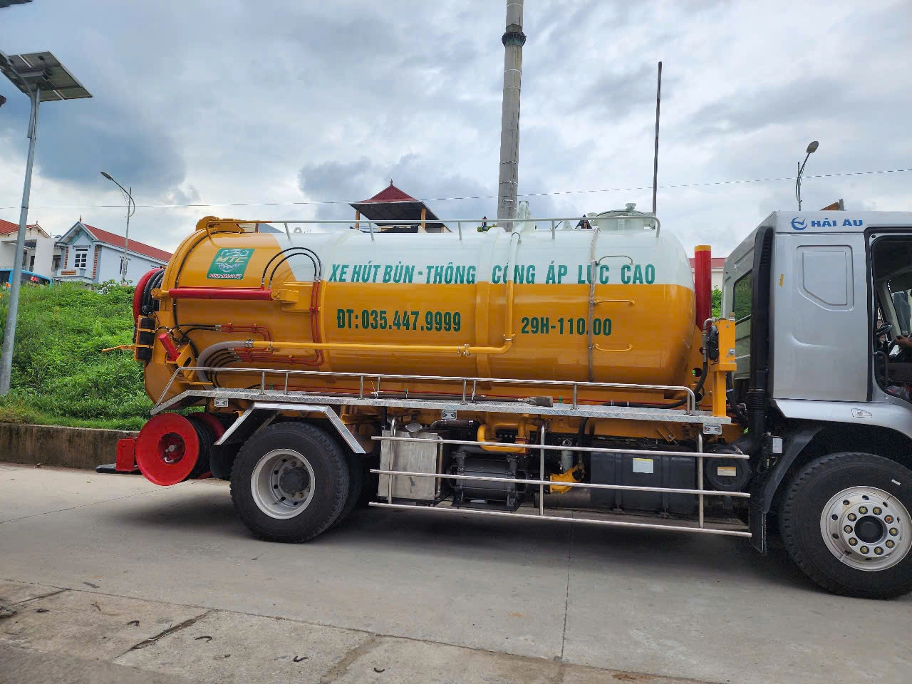 Xe hút bùn nạo vét cống tại Hưng Yên